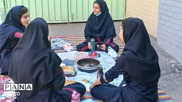 صبحانه سالم در مدرسه شاهد تهذیب؛ گامی برای ترویج سبک زندگی سالم