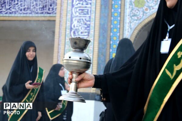 پذیرایی و مهمان نوازی مردم چهاردانگه از زائران و محبان رهبر شهید