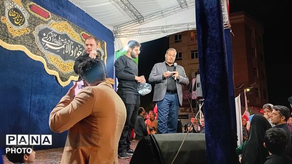 همدلی در شب؛ مردم در تجمعات اتحادمحور گردهم آمدند