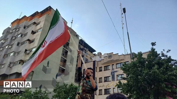 مهمونی ده کیلومتری غدیر در تهران؛ حماسه‌ای در امتداد بعثت و بیعتی دوباره با ولایت