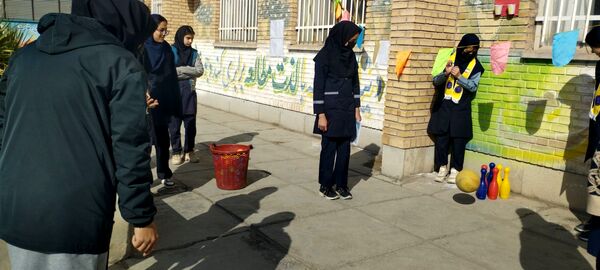 جشن ایام شعبانیه در دبیرستان هاشمی نژاد 
