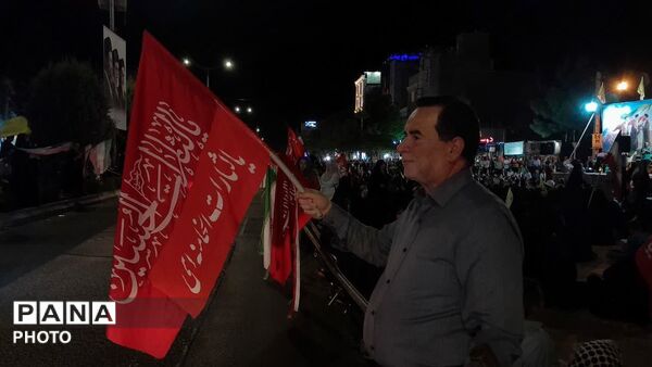 لبیک یا وطن در بلوار فضل نیشابور 