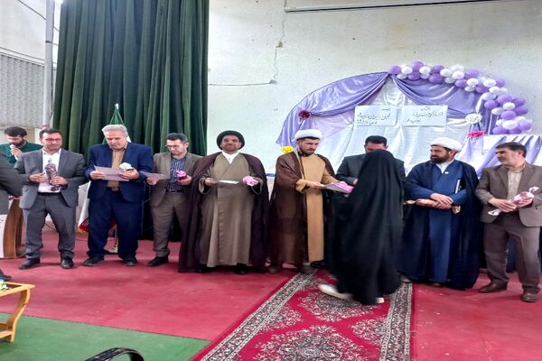 مراسم اختتامیه جشنواره امید فردا و نوجوان سالم در شهرستان فاروج 