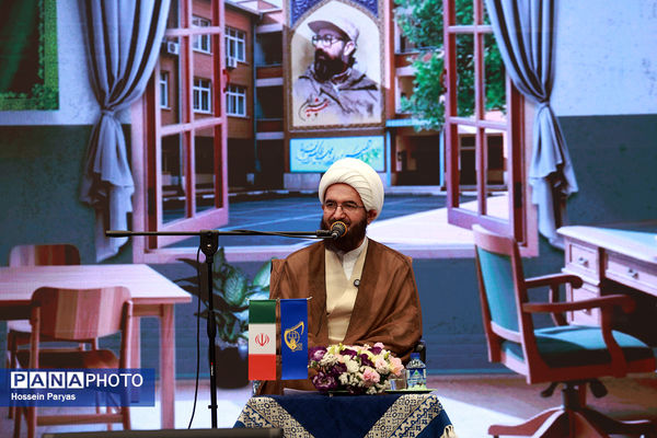 افتتاحیه پانزدهمین کنگره اتحادیه انجمن‌های اسلامی دانش‌آموزان با محوریت «پیوند دین و دانش»