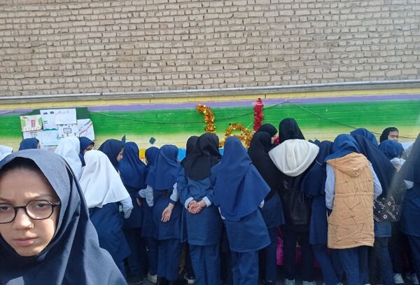 جشنواره ماها در دبستان ربابه هاشمیان یزدی شیروان