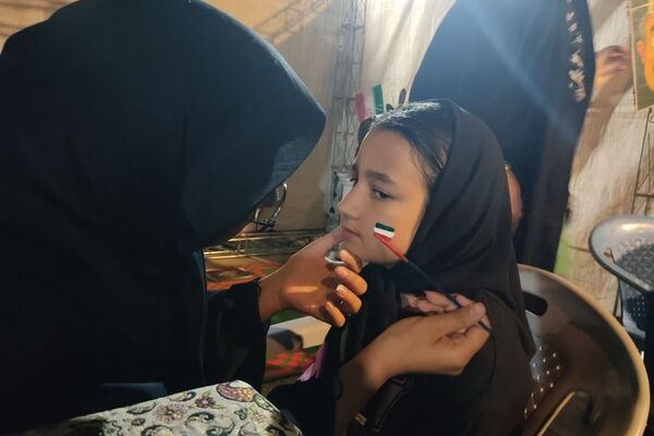 خادمان کوچک در موکب سازمان دانش‌آموزی 