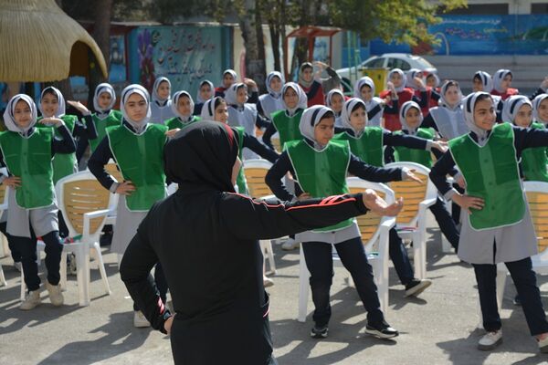 برگزاری المپیاد ورزشی درون مدرسه‌ای در بهارستان‌دو