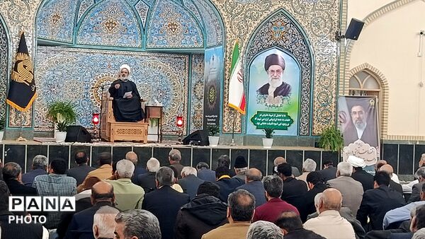 سخنرانی  استاد دانشمند در کاشمر 