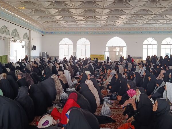 نماز جمعه در شهرستان کاشمر 