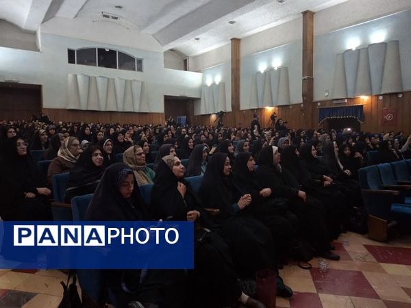 برگزاری ویژه برنامه نکوداشت مقام معلم در شهرستان کاشمر 