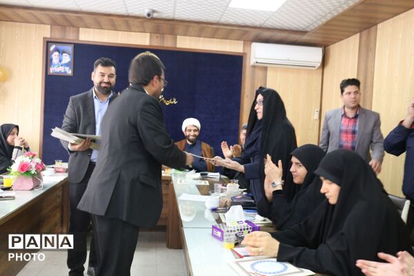 گرامیداشت روز معلم در  آذربایجان‌شرقی 