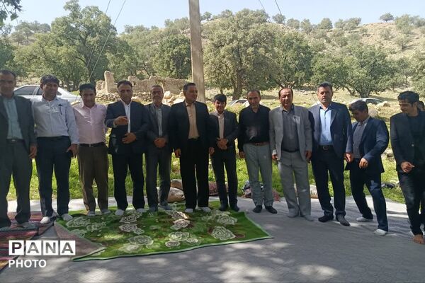 جشن متفاوت روز معلم در قلعه رئیسی 