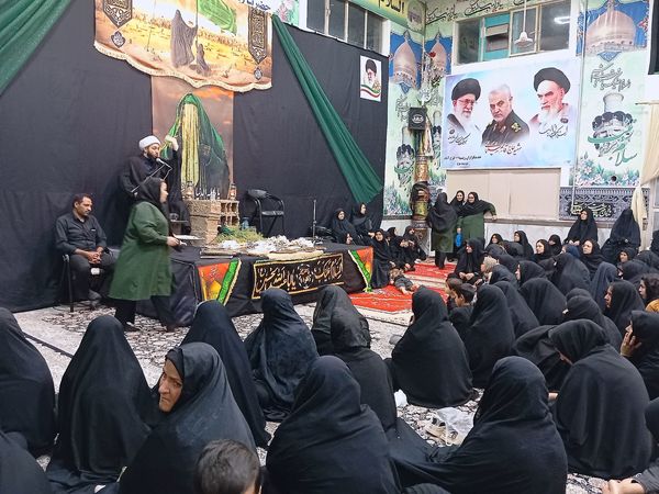 سومین شب عزاداری سیدالشهدا (ع) در فرح‌آباد کاشمر