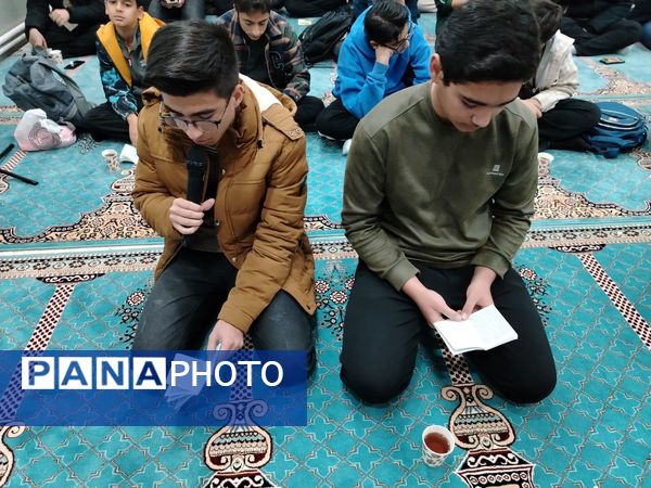 جشن میلاد حضرت زهرا (س) در دبیرستان شهید بهشتی 