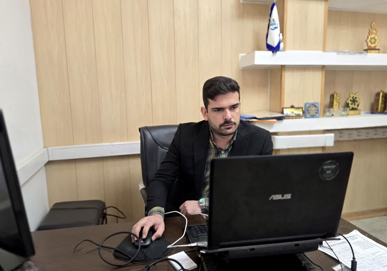 حضور ۲۰۰۰ نفر از دانش آموزان ناحیه یک یزد در مراسم معنوی اعتکاف