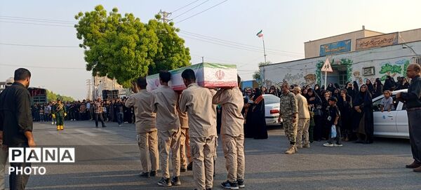 آرامش ابدی بر پیکر شهید «صیاد امید عربی» در میناب