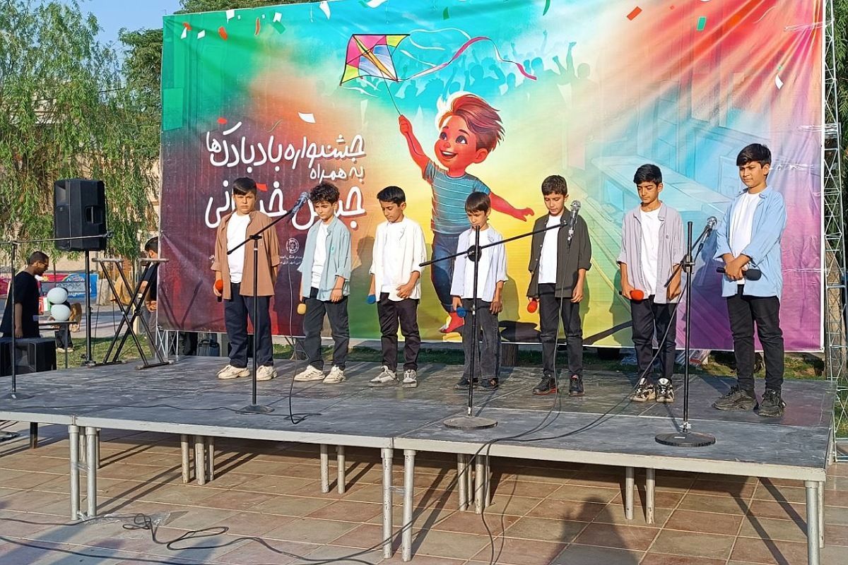 برگزاری جشن بادبادک ها و جشن خیابانی به مناسبت هفته فرهنگی ملارد 