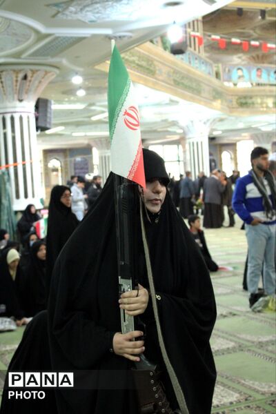 ‌حضور قوم بختیاری در تشییع شهید سجاد نادری
