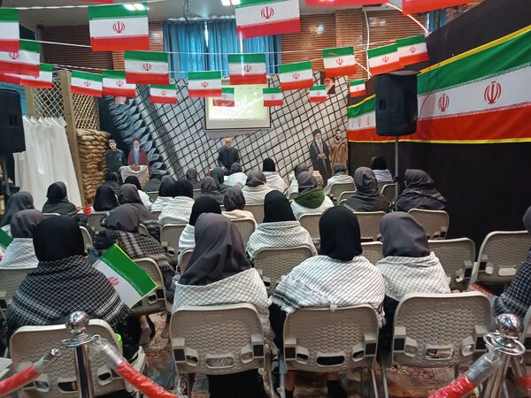 طرح سفیران عشق در گلزار شهدای شهرستان قدس