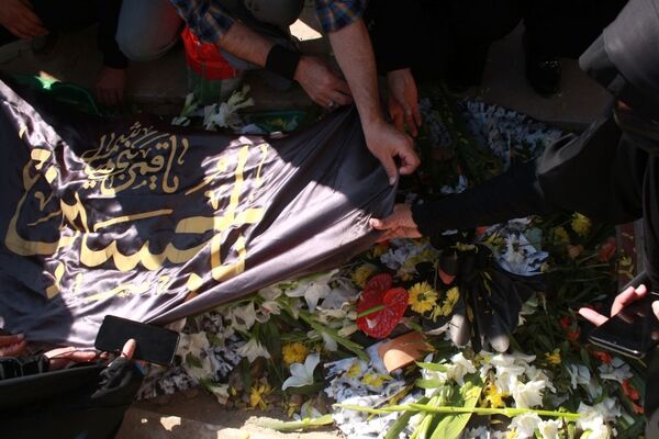 مراسم تشییع پیکر پاک شهید الله‌وردی رحیم‌پور شهید راه قدس در بهارستان‌2