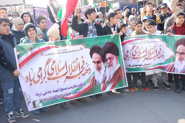 راهپیمایی ۲۲ بهمن در قیامدشت