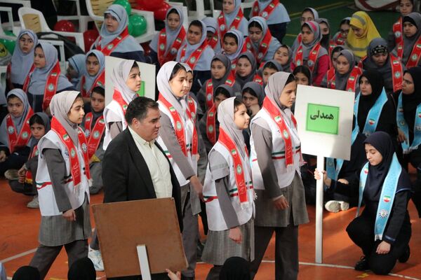 همایش «یاوران انقلاب» در بهارستان‌دو