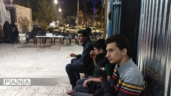 موکب های از جنس خدمت در فلکه ایران نیشابور 