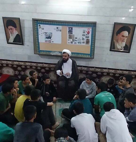 اعتکاف دانش‌آموزان دبیرستان شهید بابایی منطقه ۱۵ 
