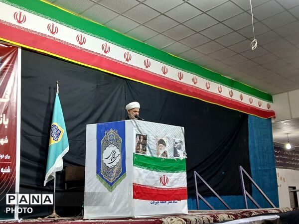 بیعت بانوان جیرفت‌زمین با رهبر انقلاب اسلامی