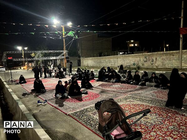 شور حسینی در شهرک ینگی امام  در شب اول محرم 