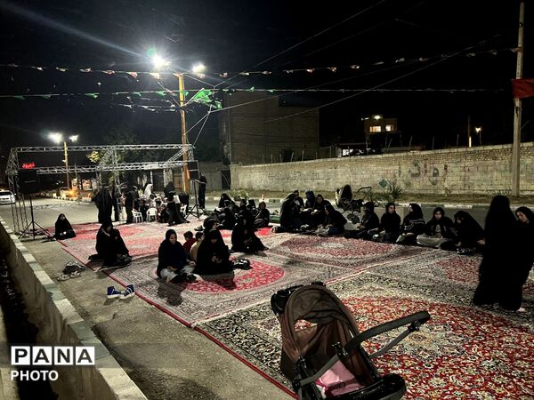 شور حسینی در شهرک ینگی امام  در شب اول محرم 