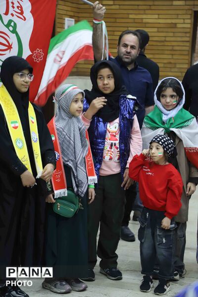 غرفه سازمان دانش‌آموزى در قلب تجمعات