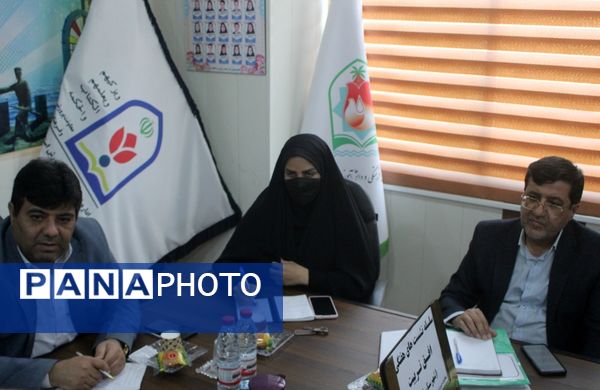 سلسله نشست‌های هفتگی افق تربیت شهرستان کنگان