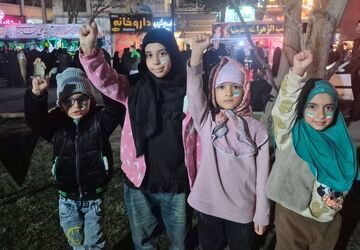 فردیس دوباره با شعار «نصرٌ من‌الله و فتحٌ قریب» یک‌صدا شد