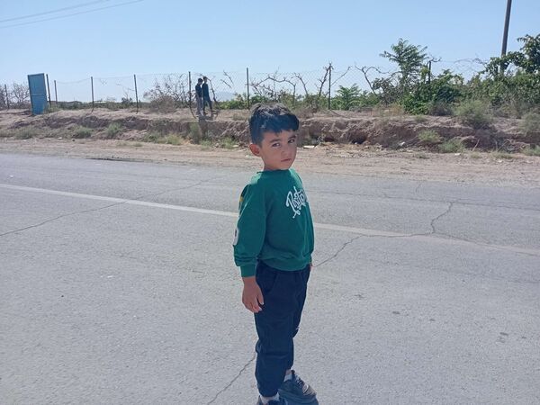 حضور پر رنگ کودکان روستای نقاب در پیاده روی جاماندگان اربعین