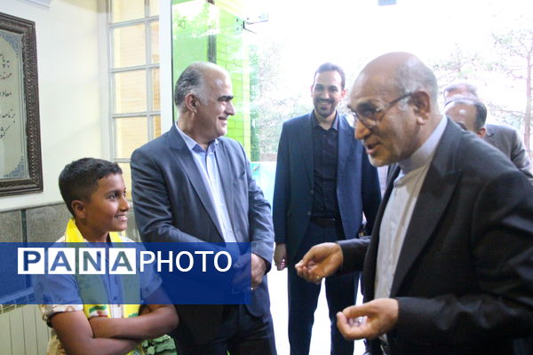 تقدیری از جنس آزادگی و سرافزاری 