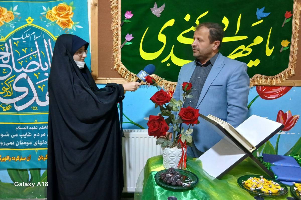 دانش‌آموزان در کنار تحصیل به فعالیت‌های فرهنگی بپردازند