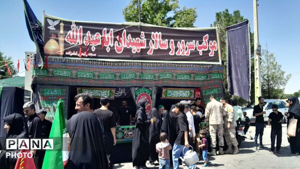 گذری بر موکب مسجد ولیعصر در پیاده روی جاماندگان اربعین حسینی نیشابور
