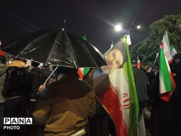 باران، صحنه را تماشایی تر کرد 