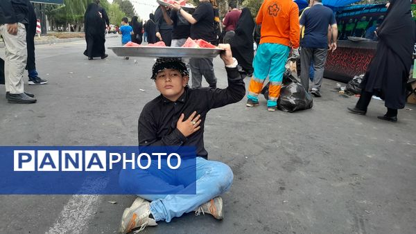 قدم‌به‌قدم با عاشقان و جاماندگان اربعین حسینی در کرج