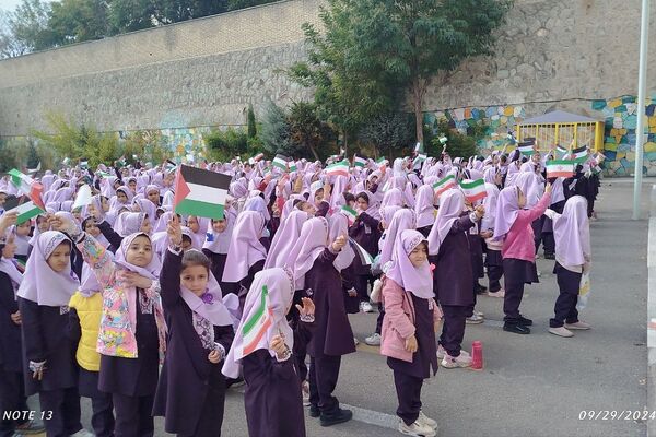 اعتراض و اندوه دانش‌آموزان رودهن از شهادت سیدحسن نصرالله