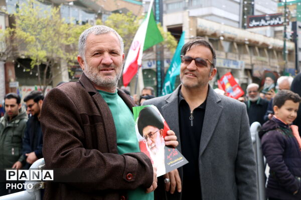 نسل جدید، پای آرمان‌های انقلاب 