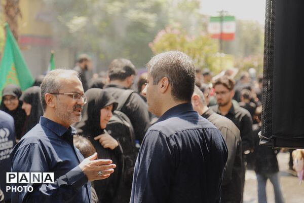 طنین «یا حسین» در مسیر دلدادگی؛ حضور پرشور جاماندگان اربعین در تهران