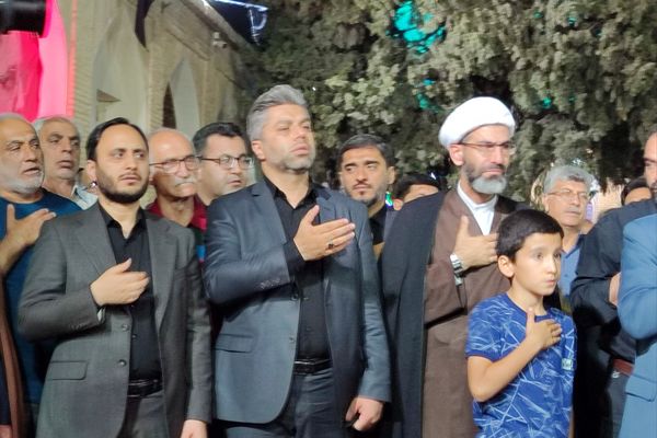 مراسم هفتمین روز درگذشت شهدای خدمت در حرم علی ابن حمزه (ع) شیراز