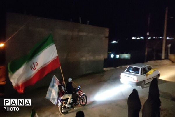  رژه با شکوه خودرویی در شهر بار نیشابور
