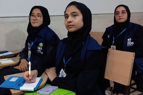 حضور مشاور وزیر امور تشکل‌ها در جمع خبرنگاران روایت مدرسه