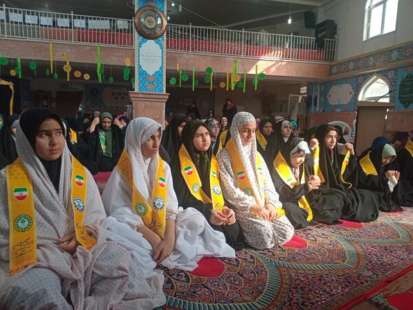 برگزاری اعتکاف دانش‌آموزی در مسجد بقیه الله شهرستان بجنورد 