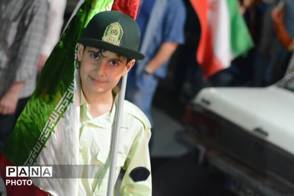 قهرمانان کوچک نبرد با تاریکی
