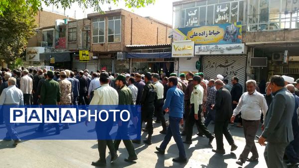 مراسم تشییع پیکر شهید جانباز «علی رفیعی» در کاشمر 