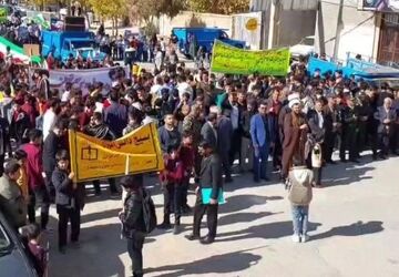 راهپیمایی  گسترده 13 آبان در منطقه لاران